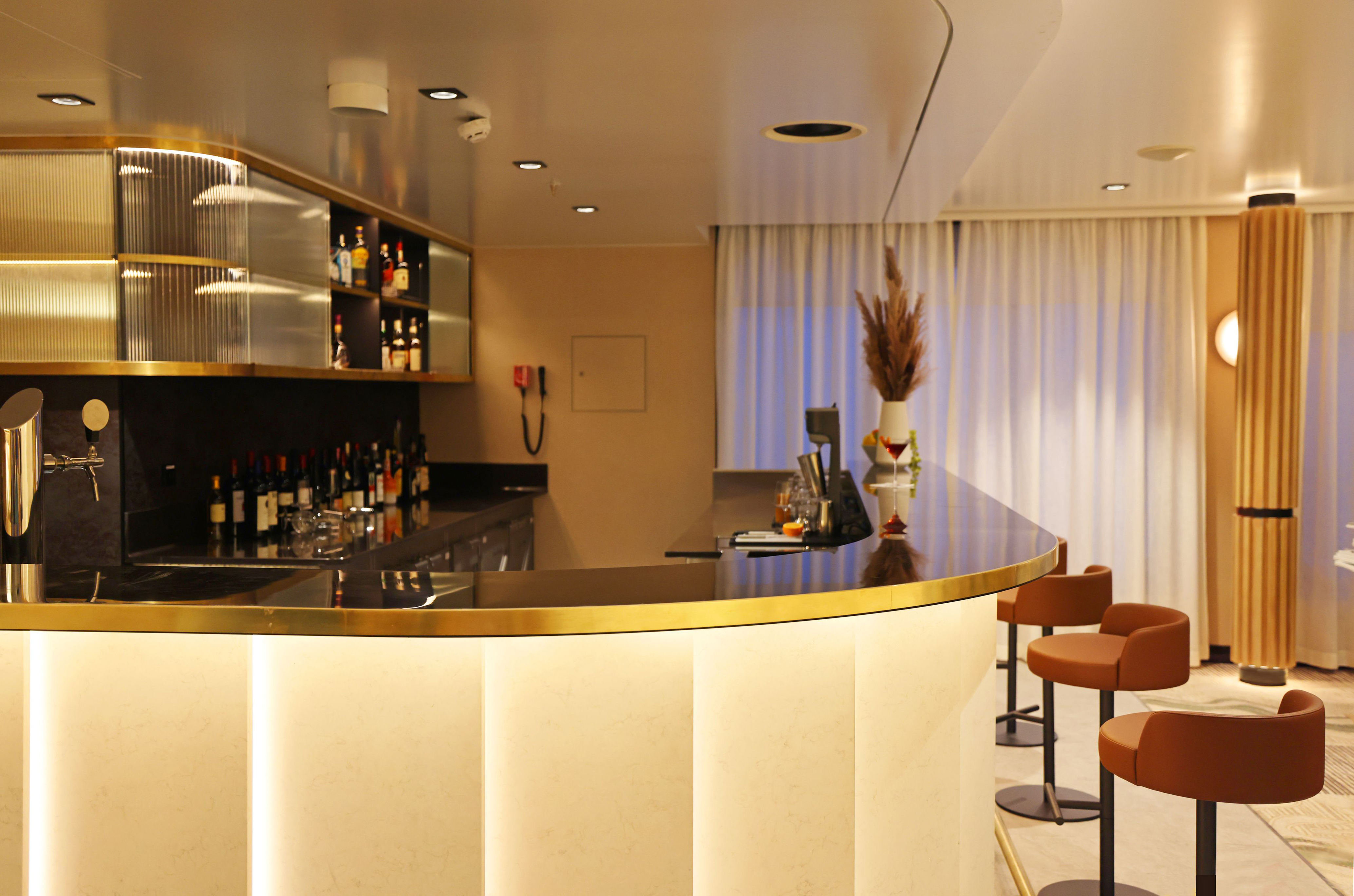 The Observation Lounge on SH Minerva